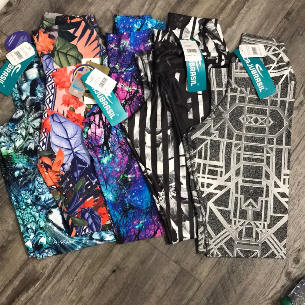 Brazilian brand like Lululemon yoga leggings